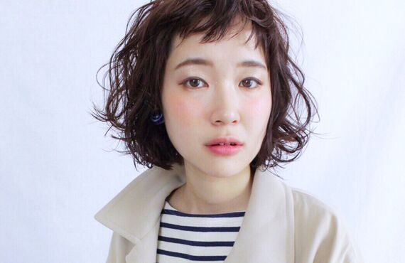 千早にある美容室ではパーマの施術も丁寧に承りお客様に好評です